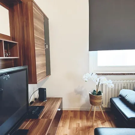 Zentrale Grosse Vollausgestattete Fuer Alle Zwecke Perfekt Geeignet * فيتن