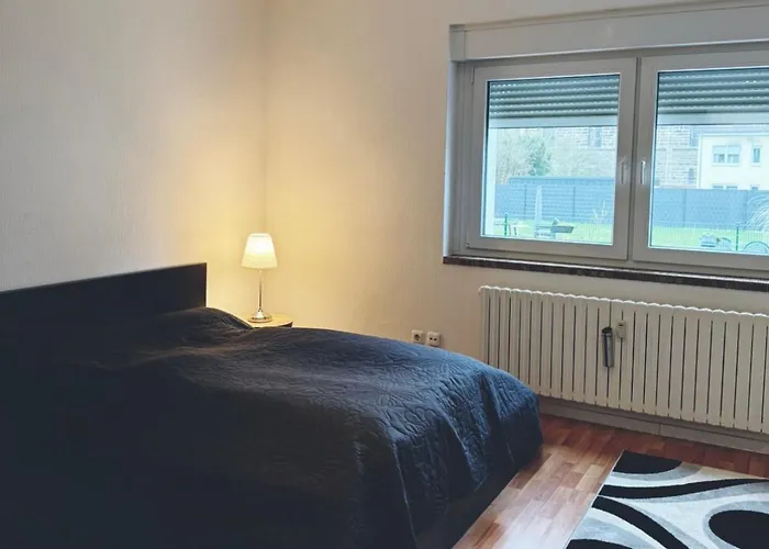 Zentrale Grosse Vollausgestattete Fuer Alle Zwecke Perfekt Geeignet Lejlighed